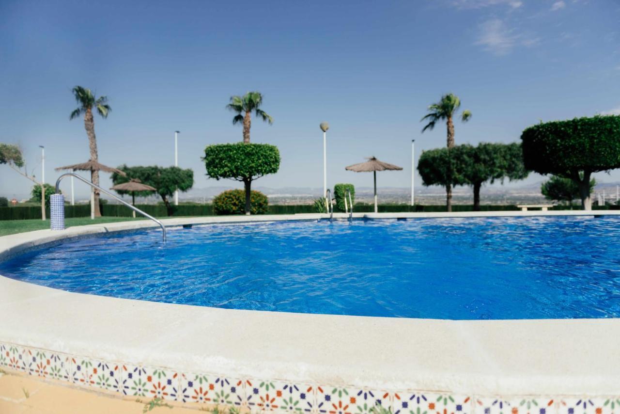 Stunning 2 Bedroom Apartment With Pool View Alicante Exterior foto